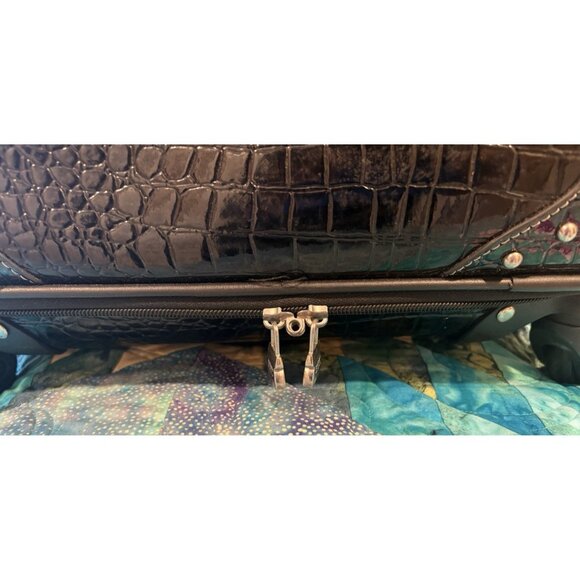 Kathy Van Zeeland Luggage Wheeled Travel Croco Black PVC 25" Added Cosmetics Bag - Picture 7 of 16